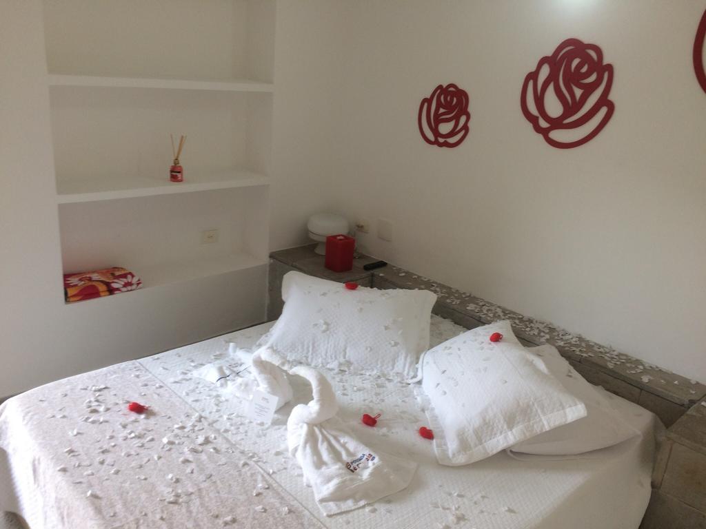 King Suite with Pool View,1587534788:JPEG